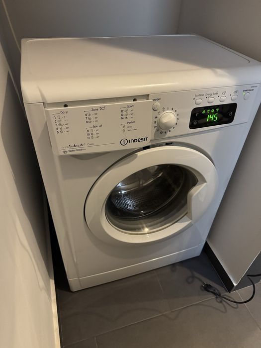 Masina de spalat rufe Indesit 1200 rpm 6kg