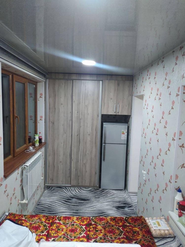 Срочно продается квартира в городе чирчик хакимият дворец
