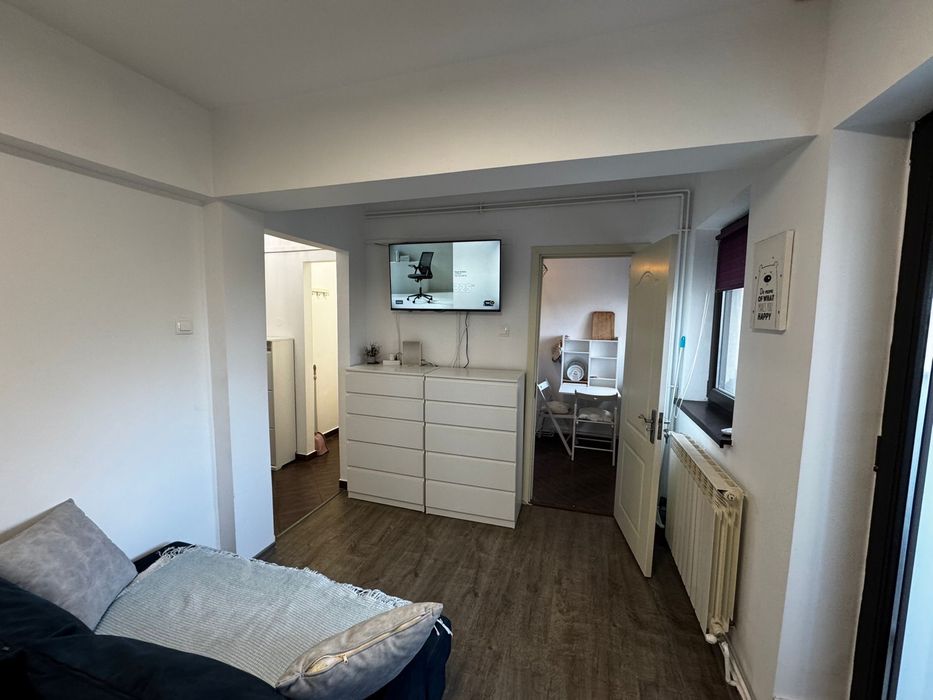 Capitol tomis cu mamaia,mobilat utilat,vedere la mare!