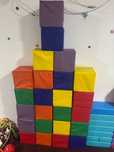 Cuburi gigant pentru constructie