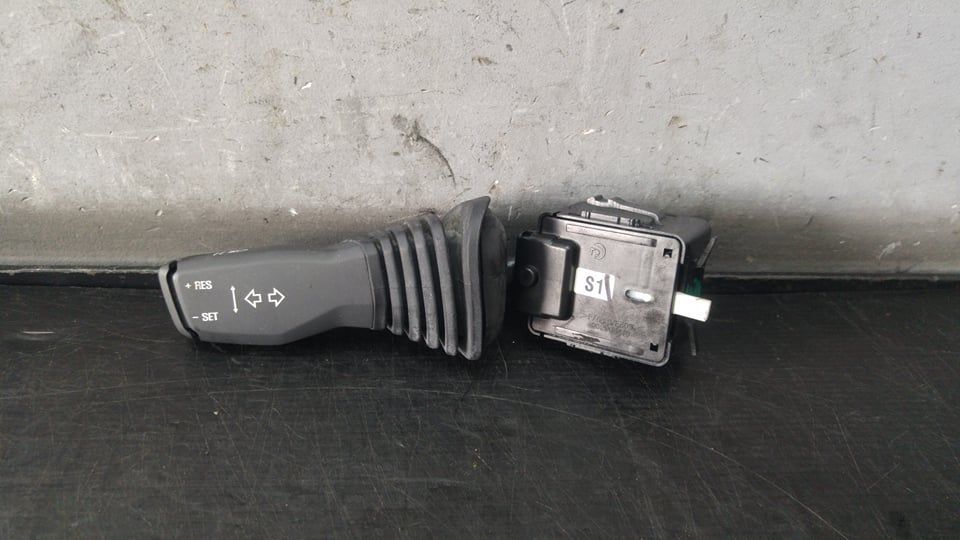 Maneta semnalizare opel antara l07 202005410