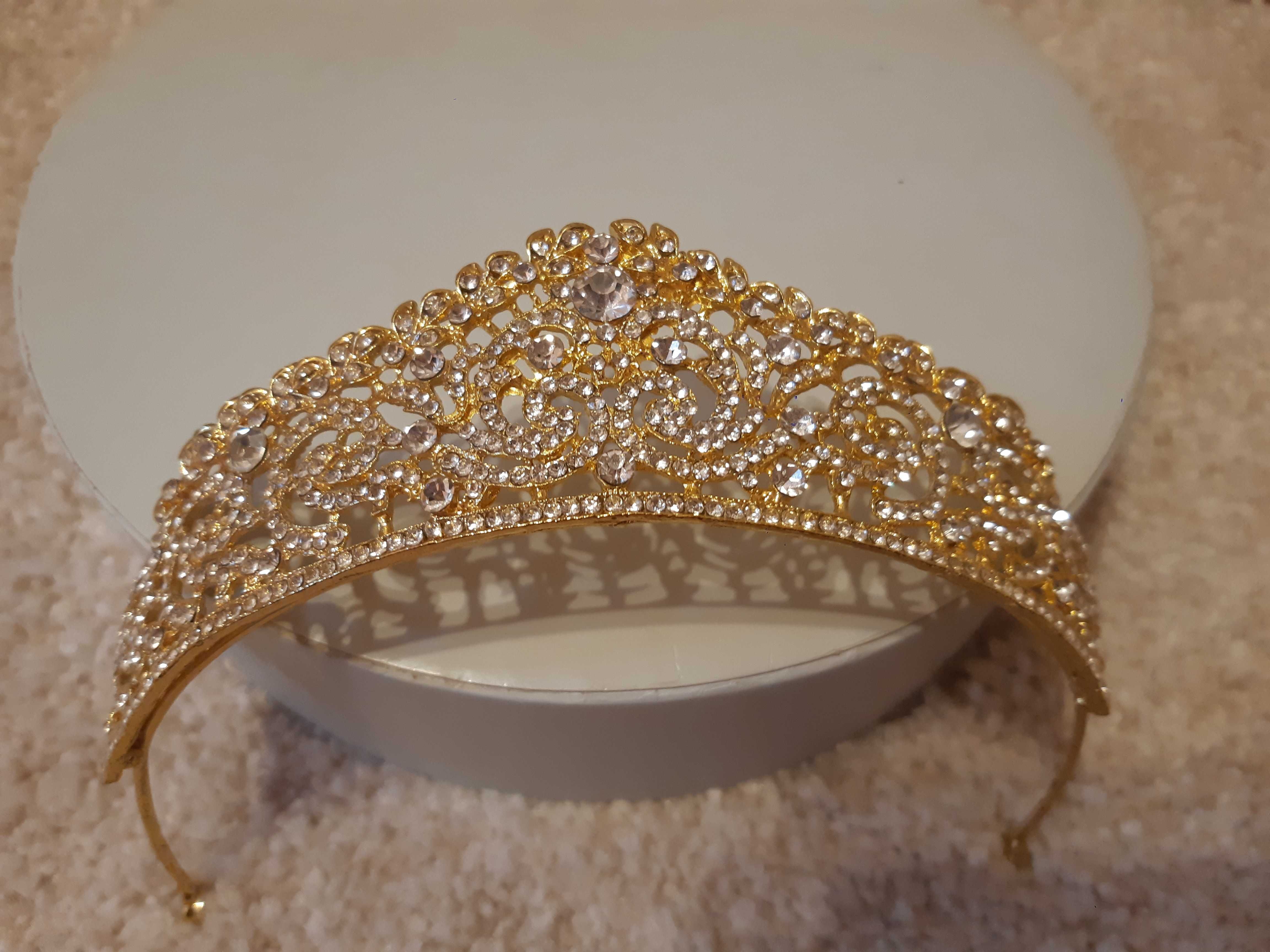diadema superba tiara coronita printesa sau mireasa
