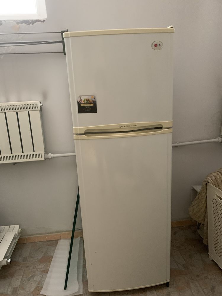 Холодильник LG продам в отличном состоянии