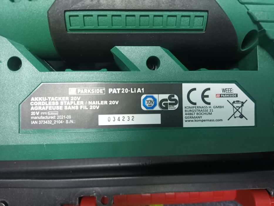 Parkside capsator 20v pistol electric capse cuie baterie 20v 2A 4A 8A