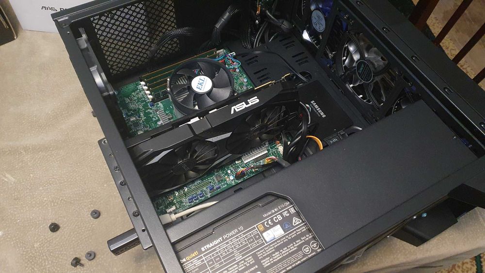 Sistem Supermicro i7 7700 16GB DDR4 RX580 impecabil