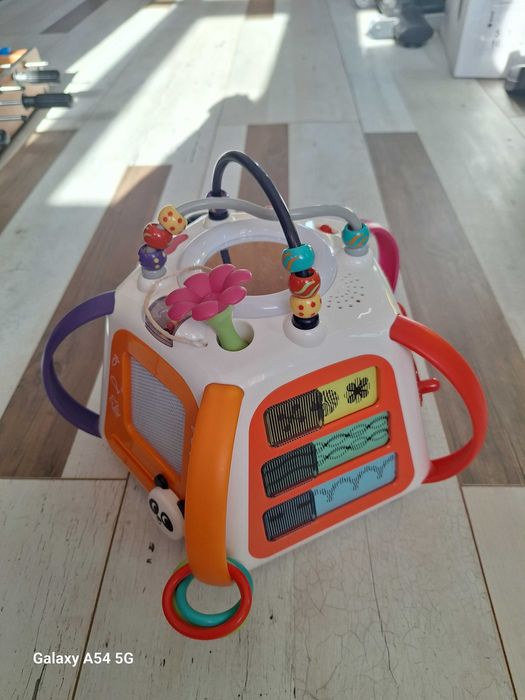 Интерактивен куб Hola toys горски животни