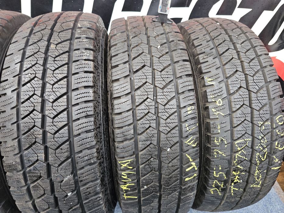 Cauciucuri/AnvelopeIarna 225-75-16C+JanteTablaIvecoDaily,MercedesVario