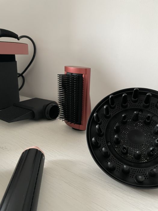 Dyson airwrap complete long Pink