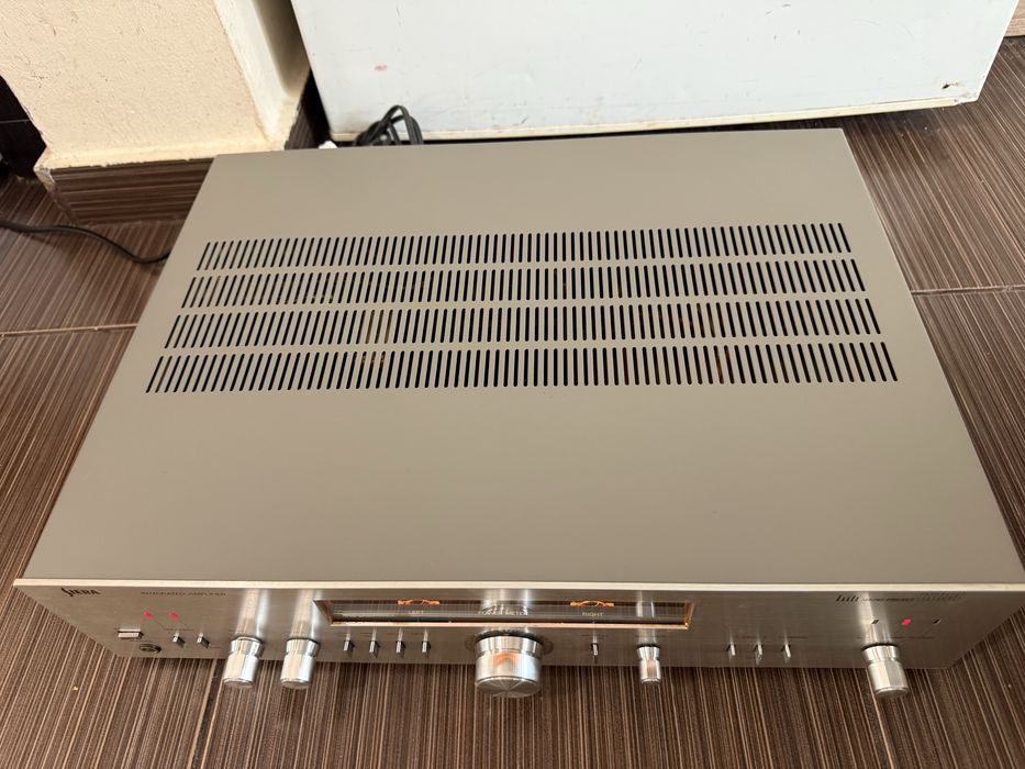 Siera 6394 Качествен стерео усилвател