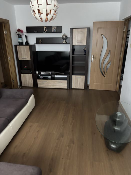 Vand ap cu 3 camere mobilat si utilat!