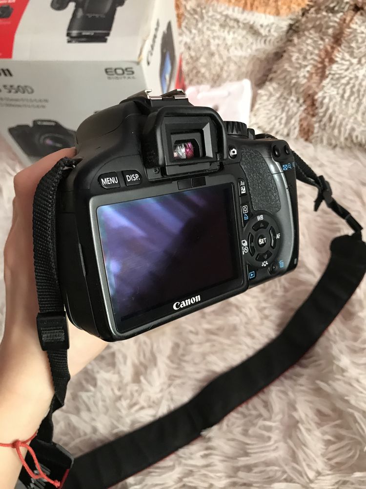 Профессиональный фотоаппарат Canon 550D