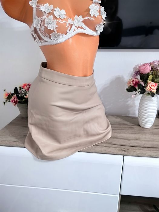 Fustă piele eleganta mărimea M