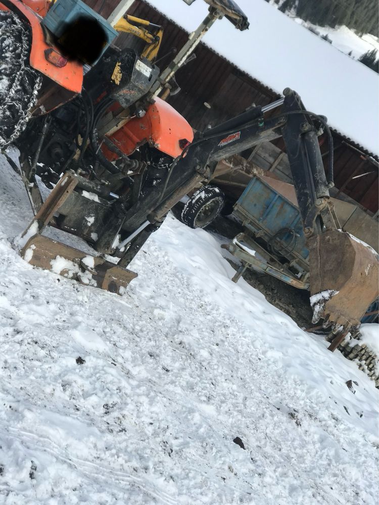 Braț în tiranți pentru tractor