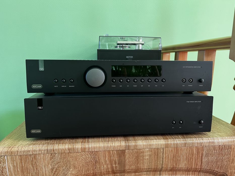 Arcam: предусилитель+усилитель
