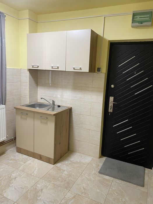 Garsoniera de inchiriat