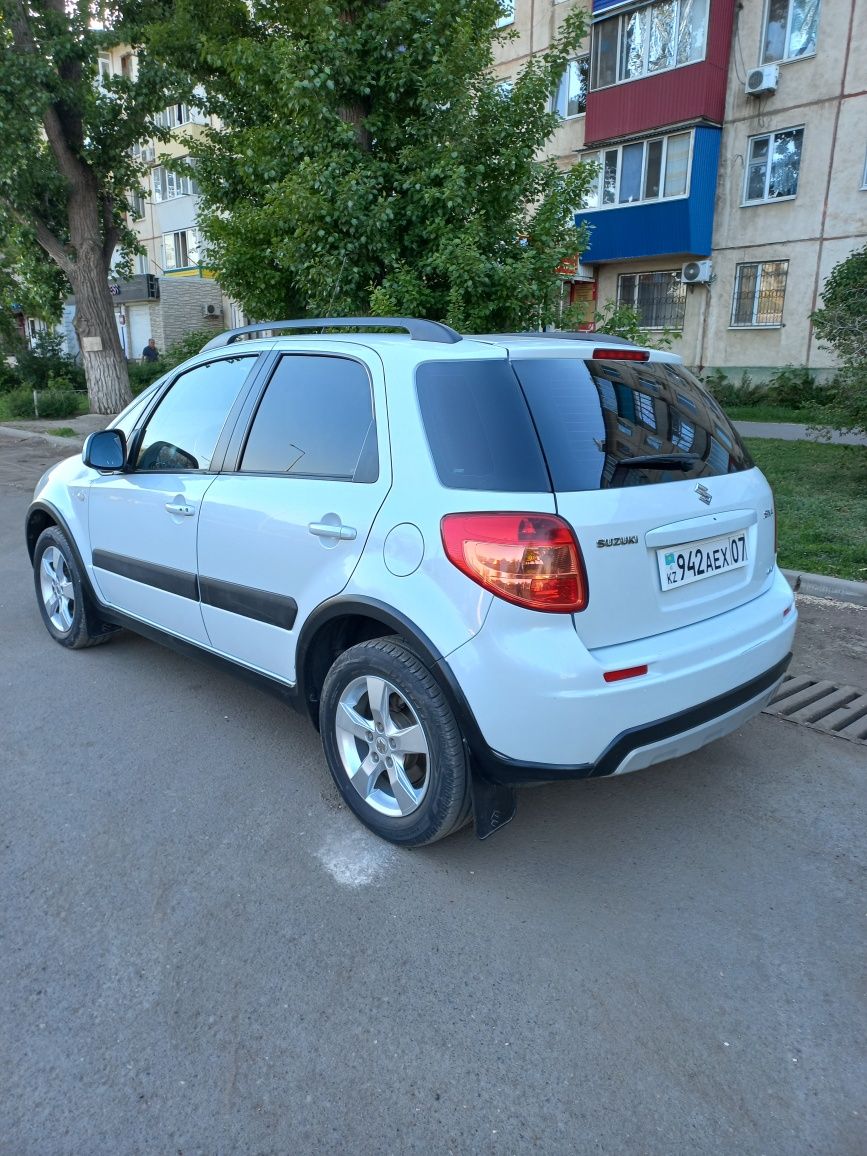 Продам zusuki sx4