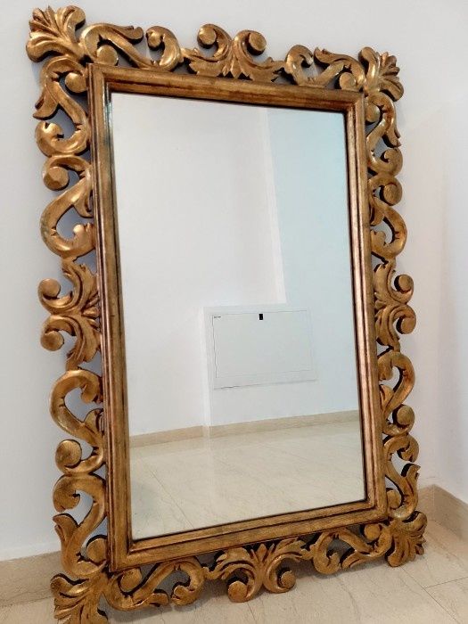 Oglinda in stil Baroc sculptura deosebita