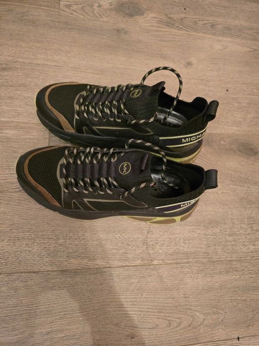 Michael Kors чисто нови