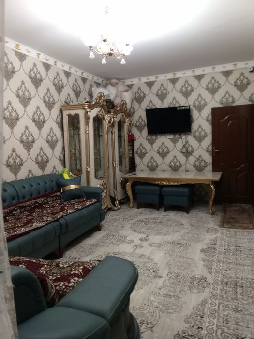 Продаю 1 ком квартира на 4 этаже 4 этажного дома. Авиосозлар 4.