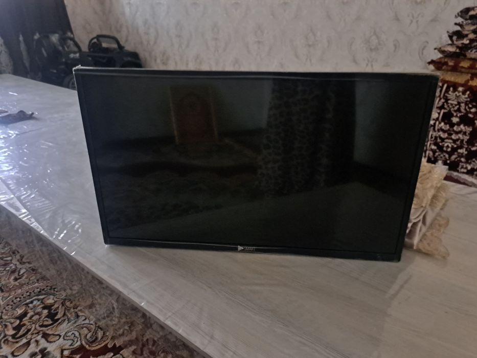 Televizor SMART Nomi