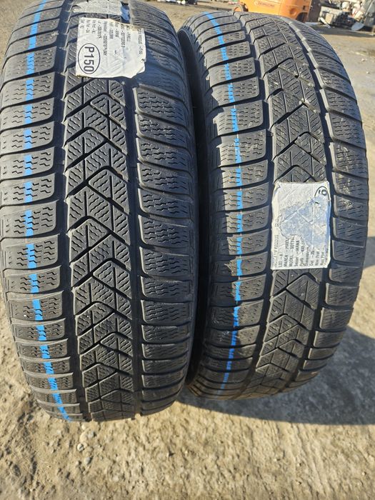 Vând 2 anvelope iarna 225/60/18 225/60r18 PIRELLI