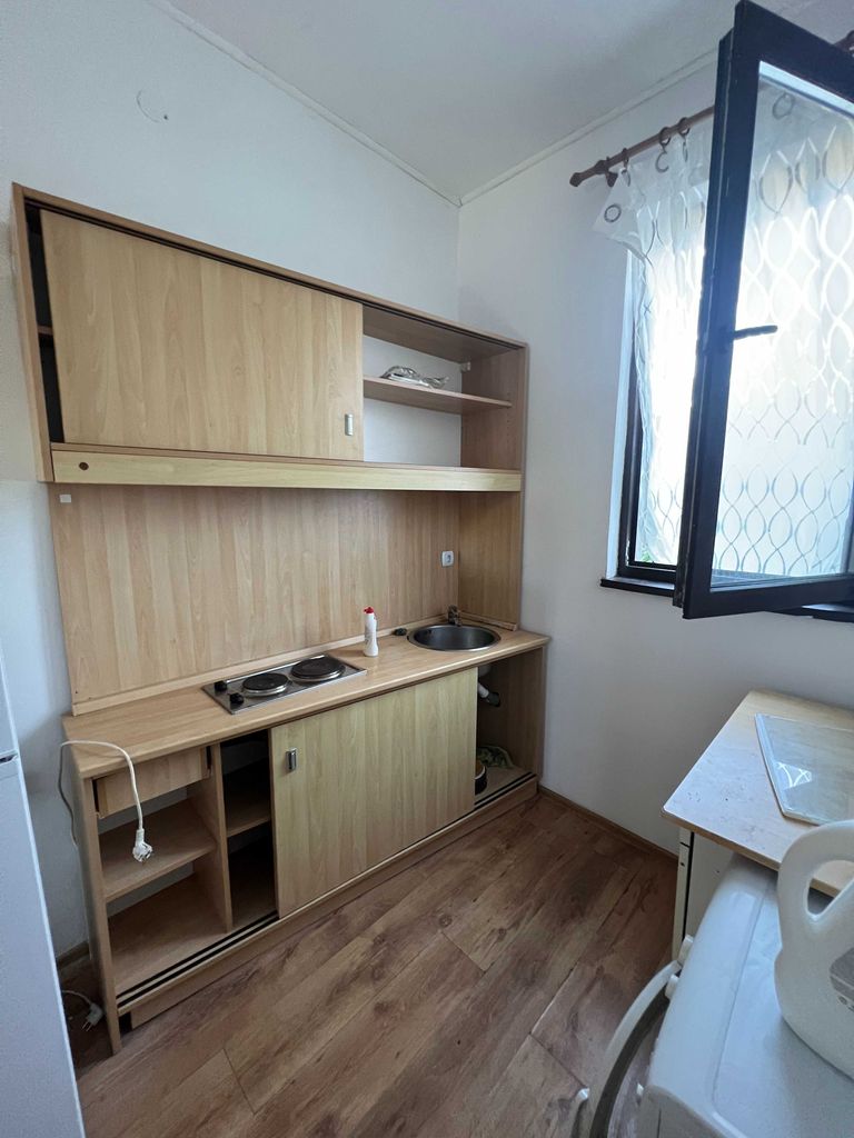 Дава се под наем Двустаен апартамент в Бургас, Център - 60 кв.м за 300 € - Снимка #9