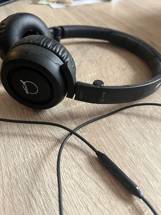 Слушалки AKG Q460