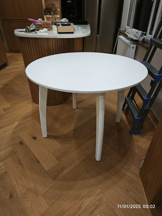 Стол круглый кухонный