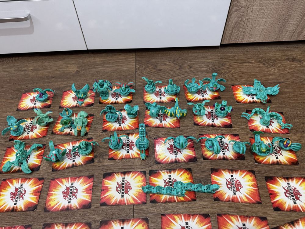 Бакуган играчки (Bakugan battle brawlers)