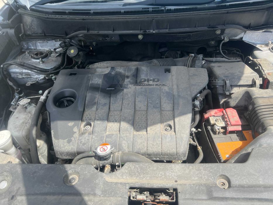 Motor Mitsubishi ASX 1.8 Di D si alte piese din dezmembrari
