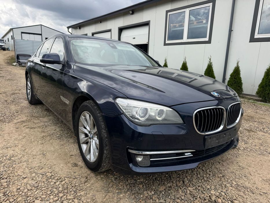 Bara fata BMW 740d F01 facelift 2013 313cp Euro 6