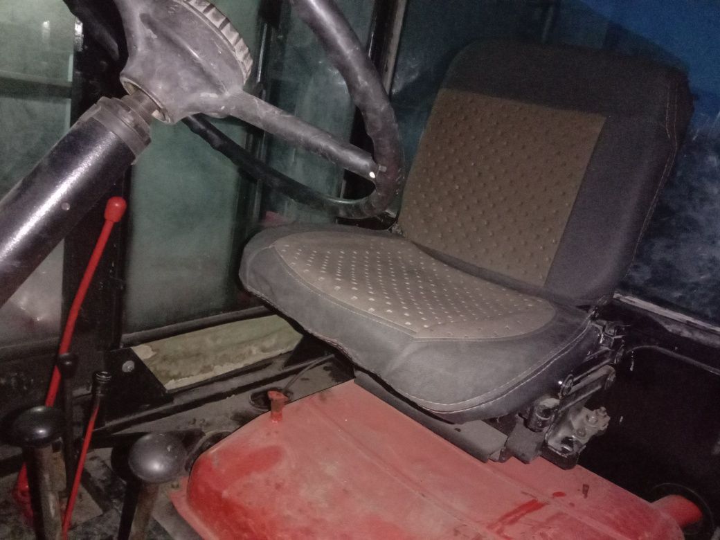 T 28 traktor sotiladi  holati  yangiday  noldan  yigʻilgan hama  zapch