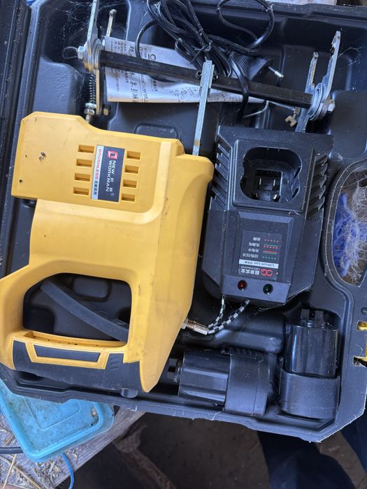 Vand scuturator albine