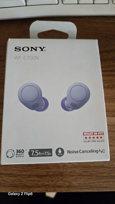 Продавам Sony WF C700N