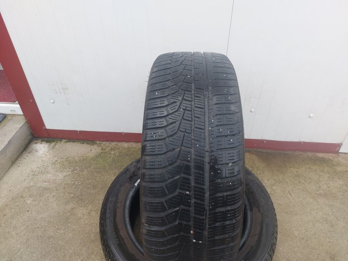 100 lei bucata! Doua anvelope M+S/IARNA 205 55 16 Hankook