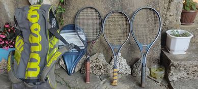 Тенис ракети и раница