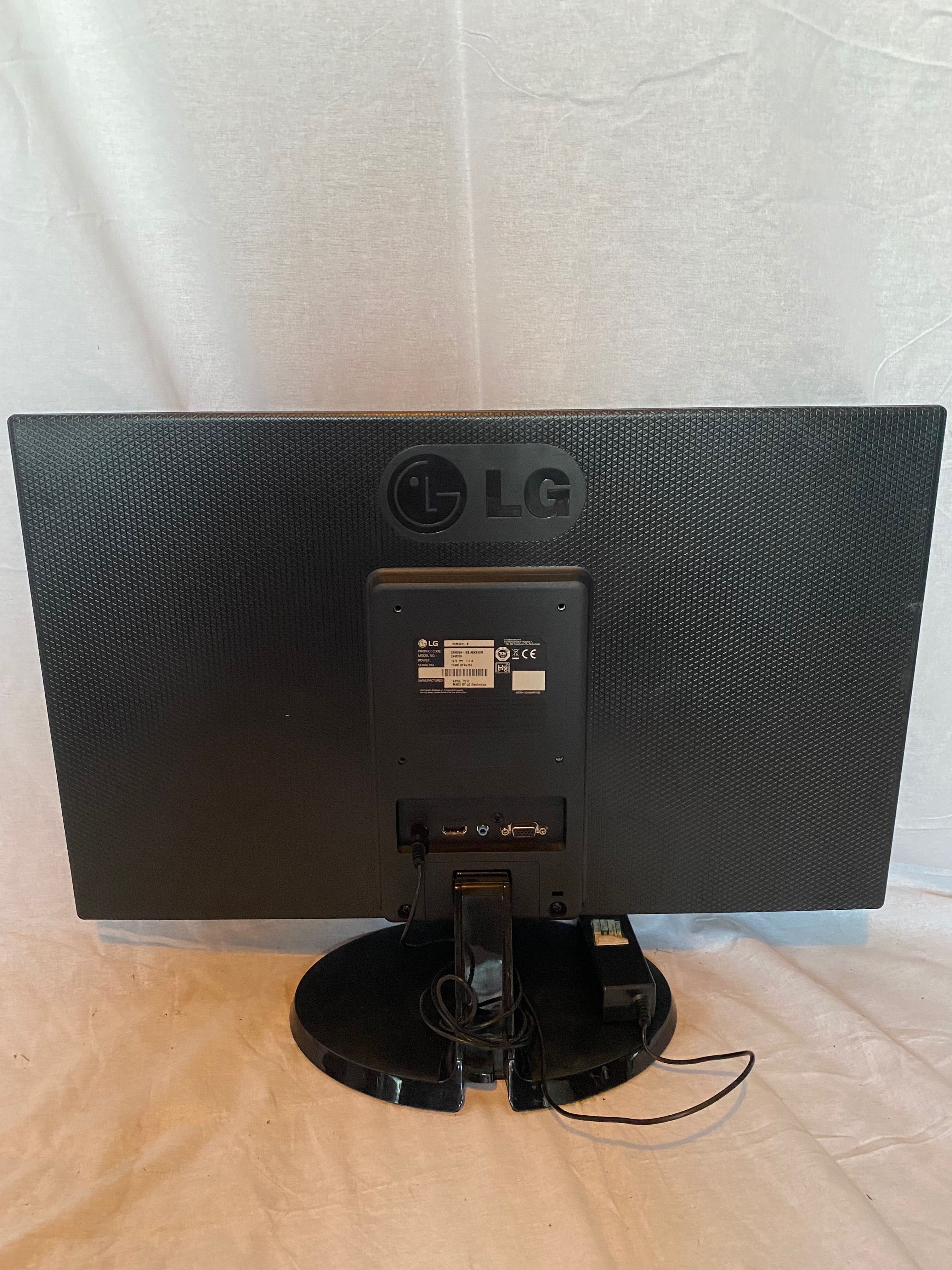 Монитор LG 24 инча LCD