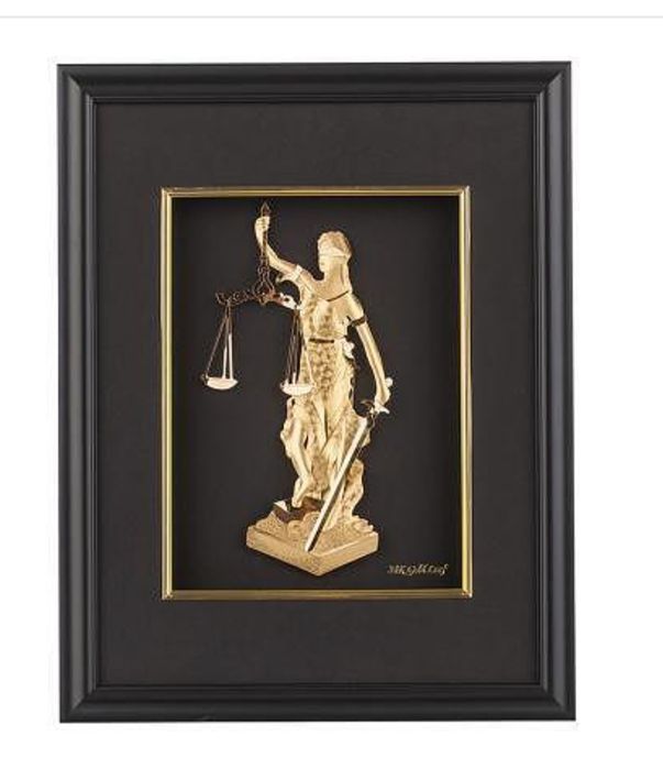 Златна картина Фортуна, Темида 24 карата злато