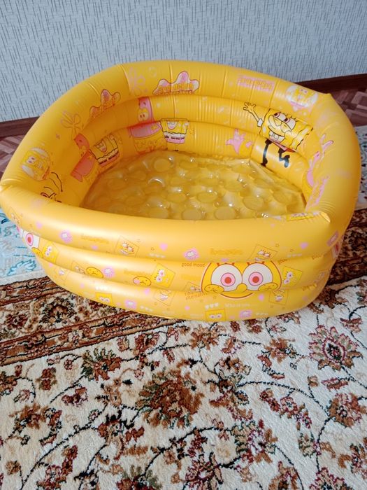 Продам бассейн для детей