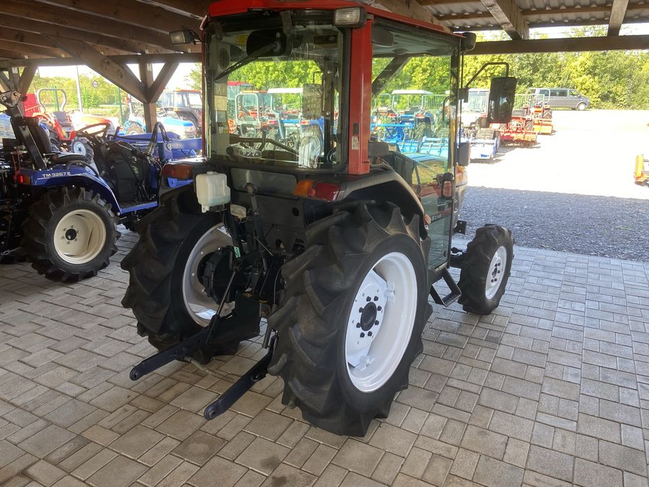 Tractor japonez Yanmar EF330, 4x4, 33cp, cabina