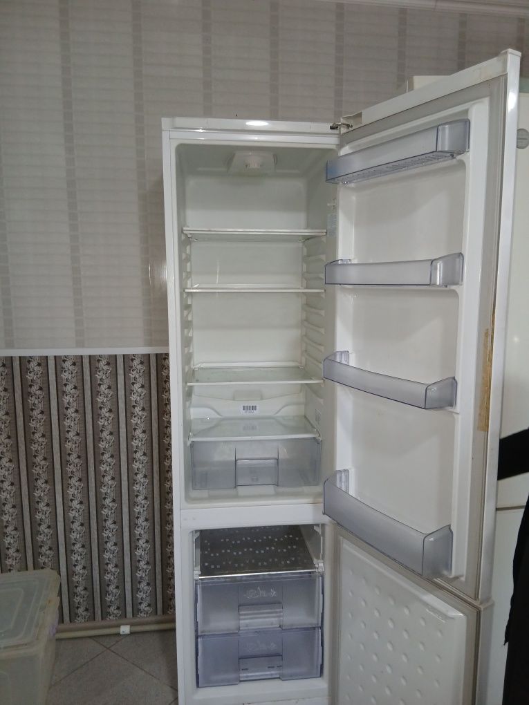 Продается холодильник BEKO