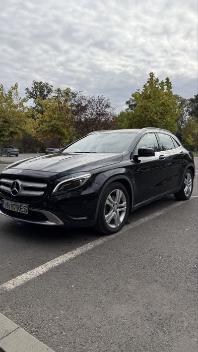 Vand Mercedes Benz GLA 250 4Matic 2.0 benzina