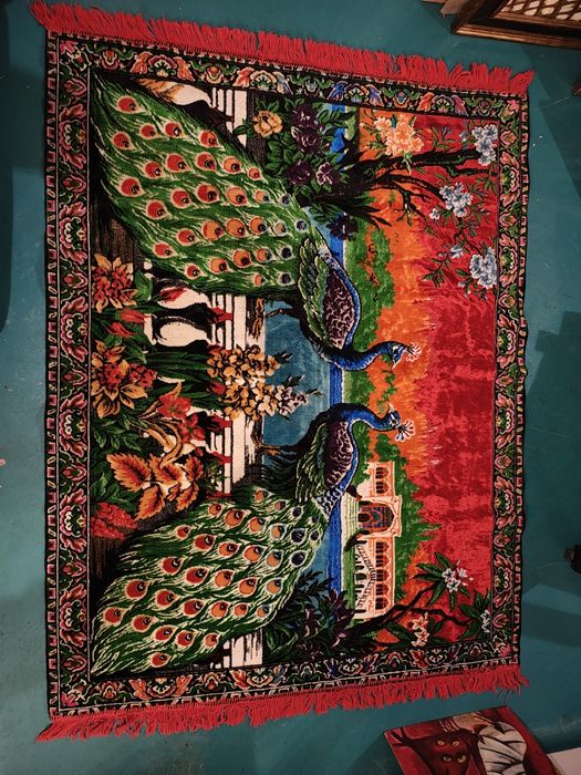 Carpetă de perete cu păuni