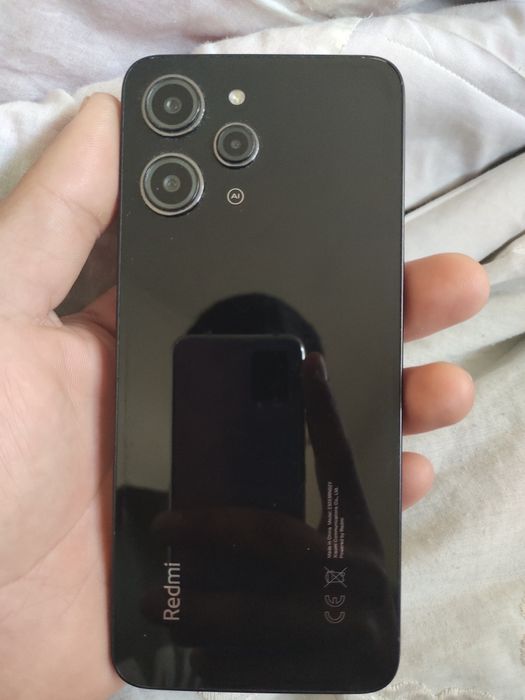 Redmi 12 256/8+4 sotiladi