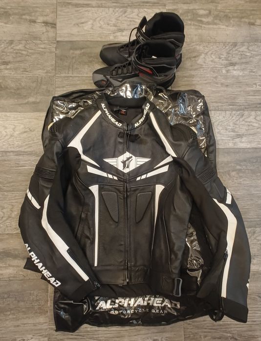 Geaca Piele Alphahead protectie spate. Ghete Moto TCX