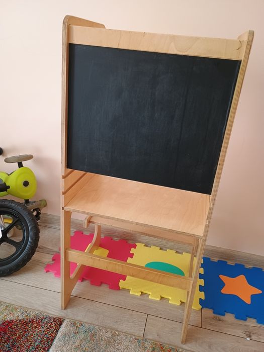 Монтесори кула с три нива на височина.