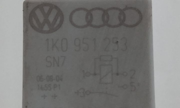 Releu  1K0951253 Volkswagen VW Golf a 5-a generatie seria
