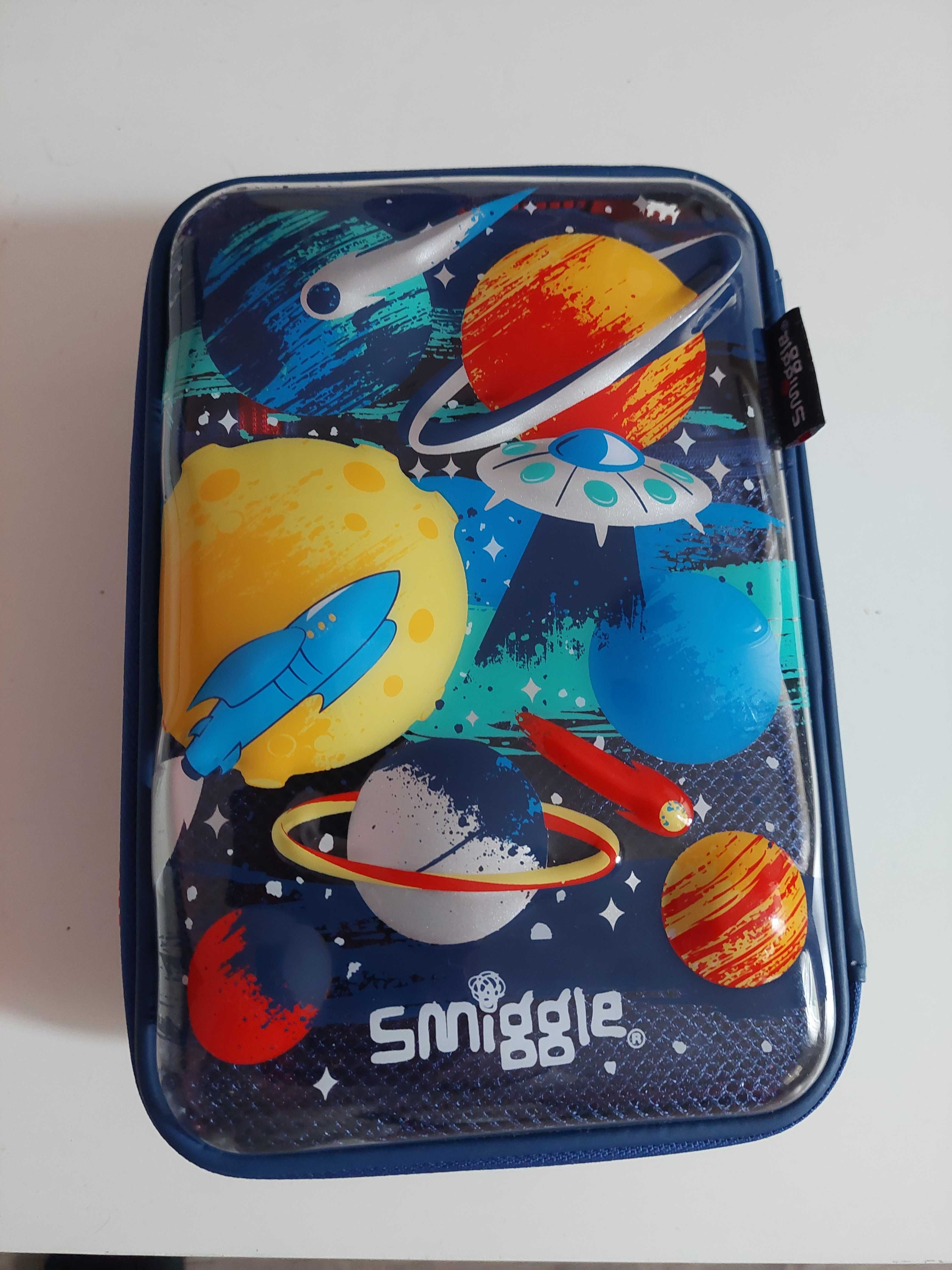 Ученически несесер  Smiggle