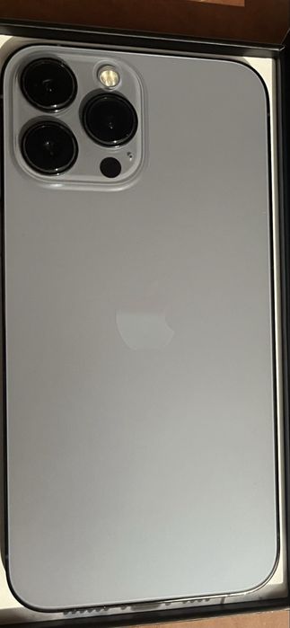 Продам айфон 13 про