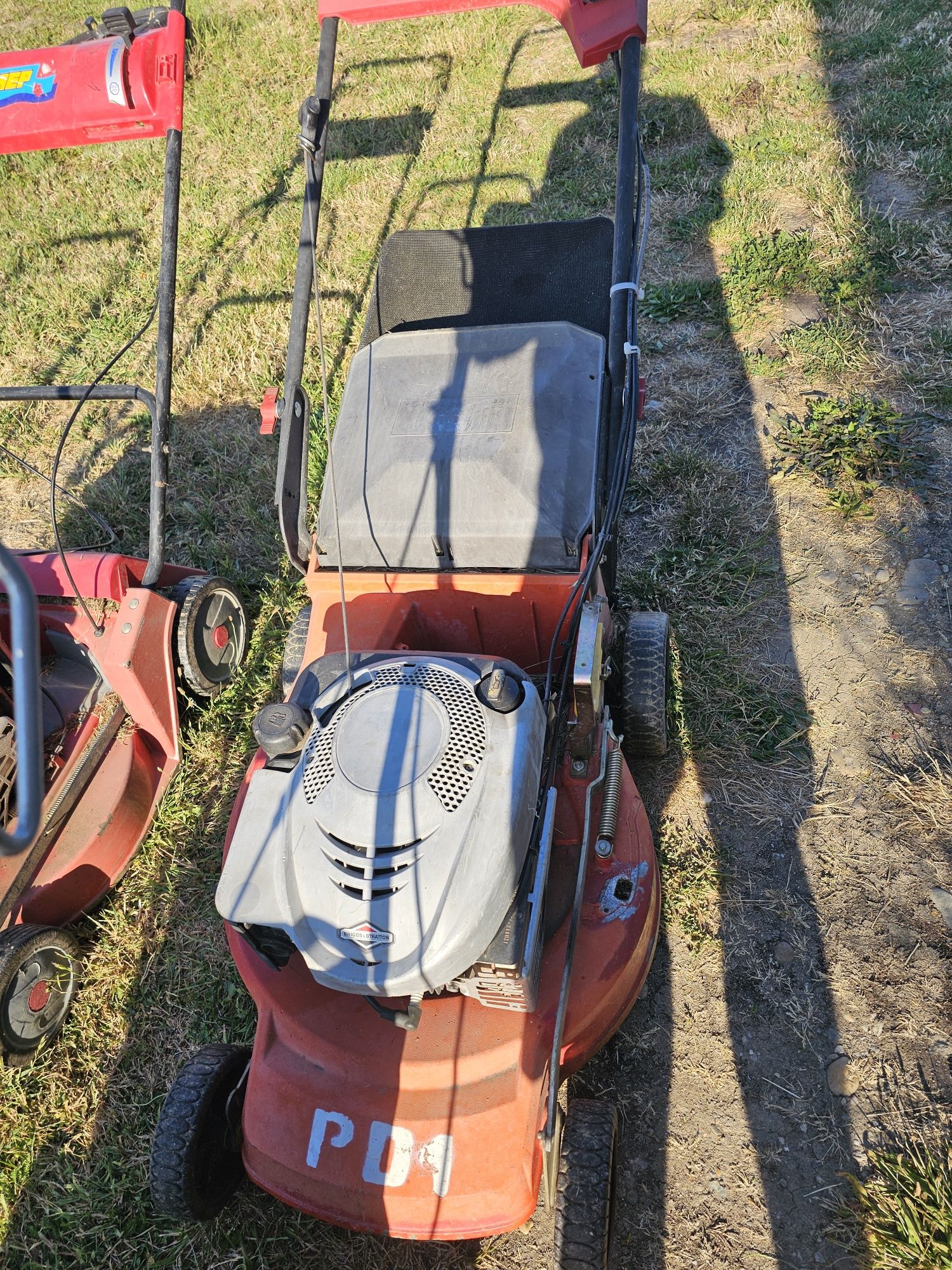Motocoasa, Mașina tuns iarba,Robot tuns  iarba